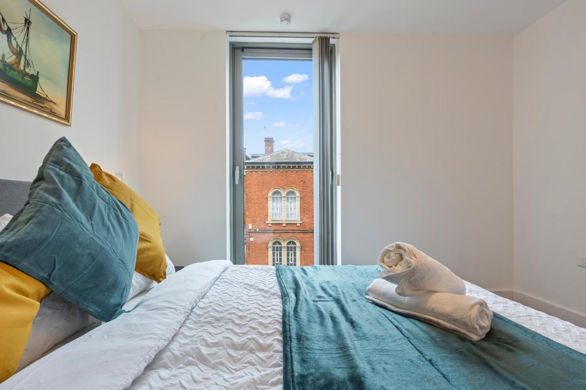 Heart Of City Centre Luxury Apartment With Secure Underground Parking Birmingham Ngoại thất bức ảnh